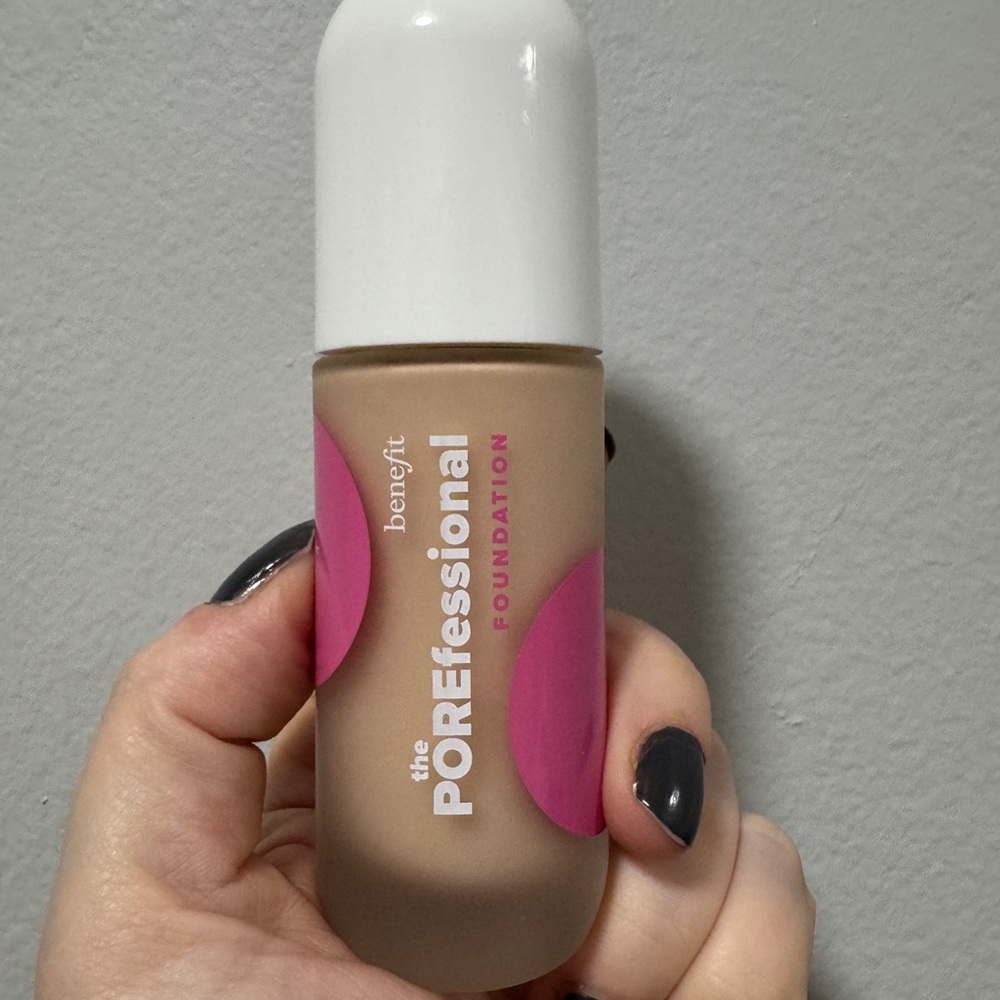 Benefit POREfessional Foundation - shade 5C